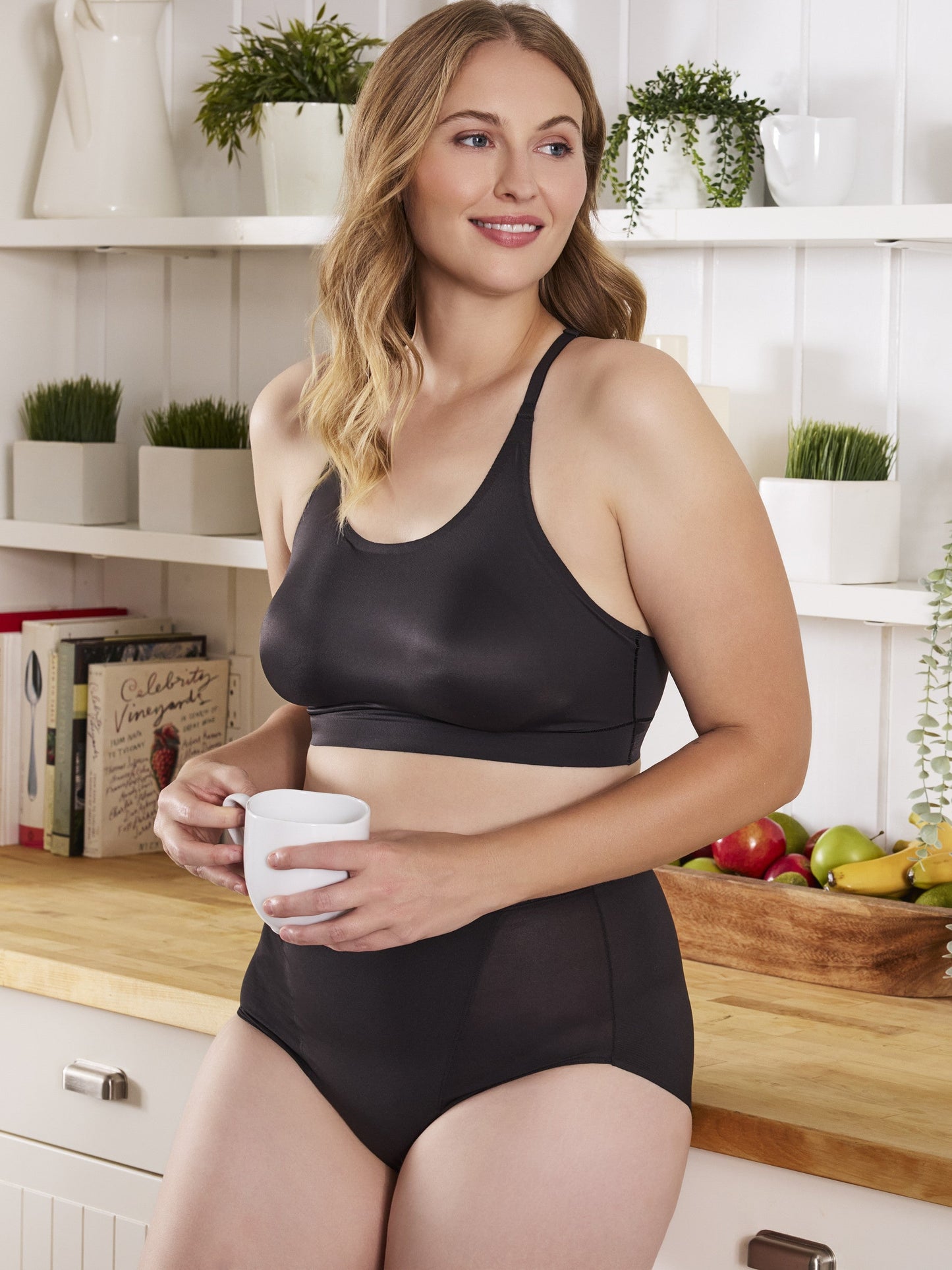 Real Smooth® Wireless Racerback Bralette