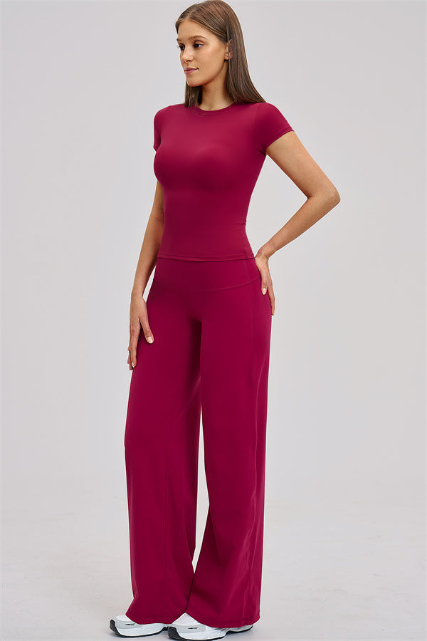 The Dynamic T-shirt Straight Leg Pants 2-Piece Set