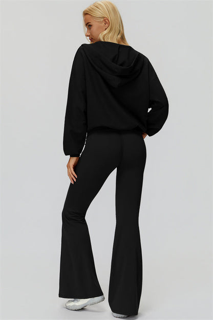 The Fyra Flared Leggings