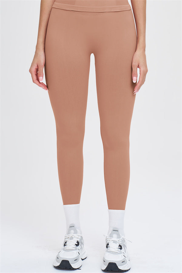 The Whim Sports Bra Leggings 2-Piece Set