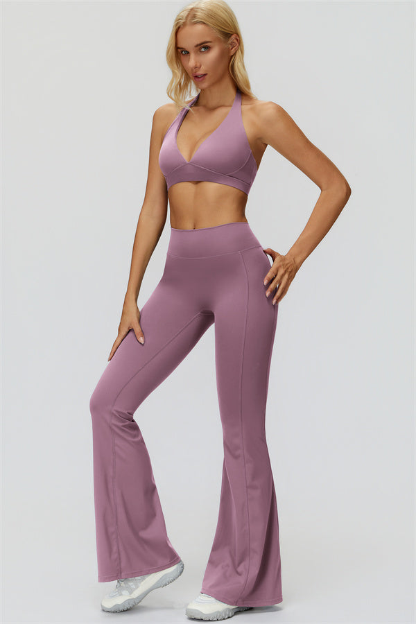 The Fyra Sports Bra Flared Leggings 2-Piece Set