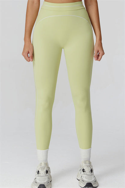 The Amara Sports Bra Leggings 2-Piece Set