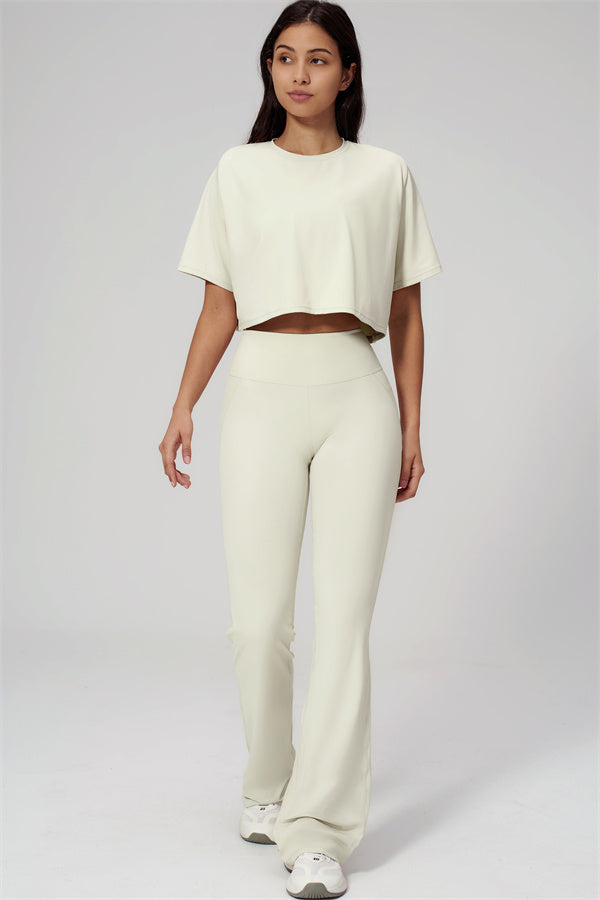 The Bold T-shirt Flared Leggings 2-Piece Set