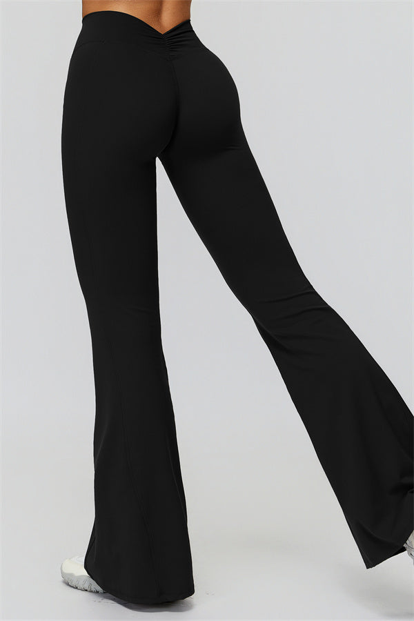 The Fyra Sports Bra Flared Leggings 2-Piece Set