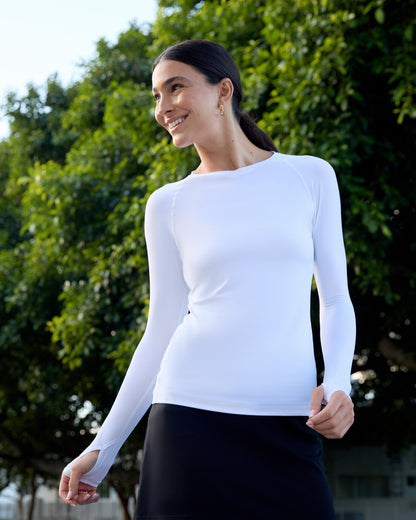 WOMEN'S ACTIVE V-NECK (2002)