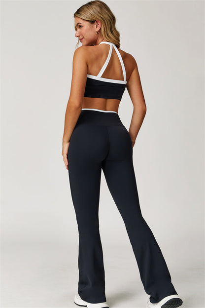 The Quest Flared Leggings