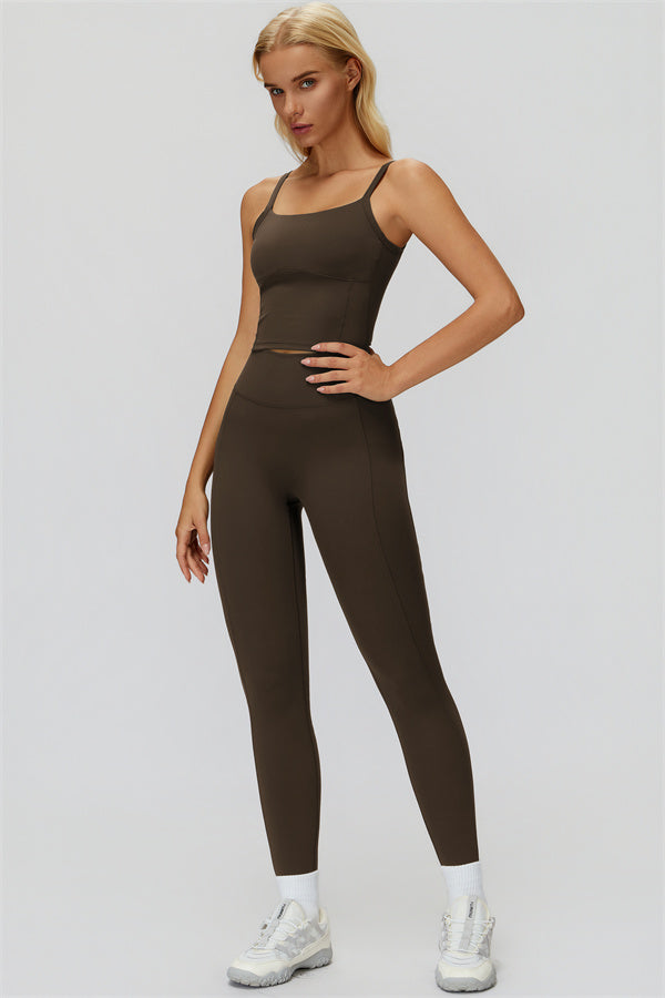The Fyra Crop Tank Leggings 2-Piece Set