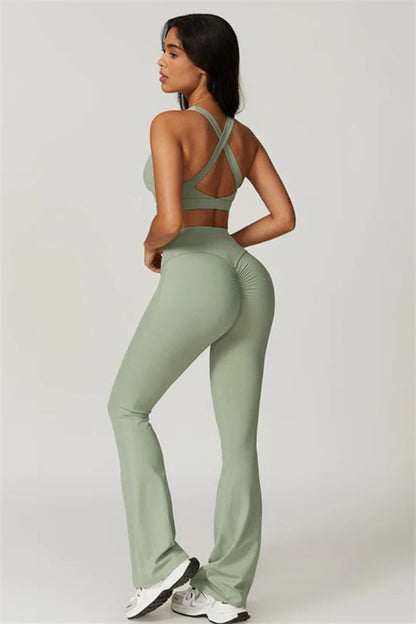 The Isabella Sports Bra Flares 2-Piece Set