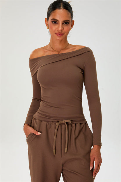 The Rush Off-shoulder T-shirt Sweatpants 2-Piece Set