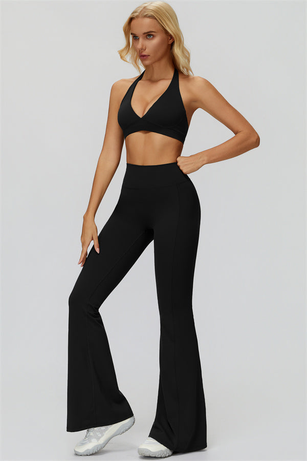 The Fyra Sports Bra Flared Leggings 2-Piece Set