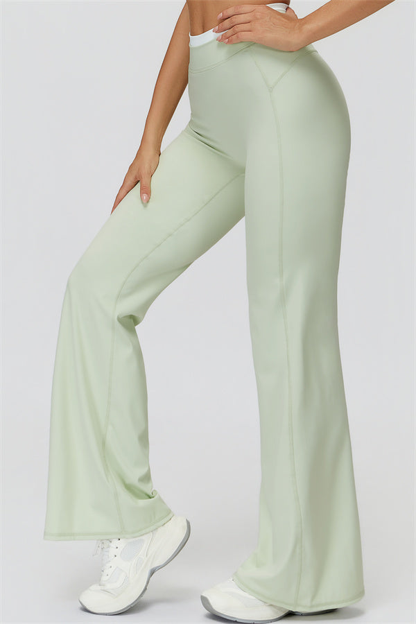The Canyon Crop Tank Flared Leggings 2-Piece Set