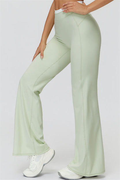 The Canyon Crop Tank Flared Leggings 2-Piece Set