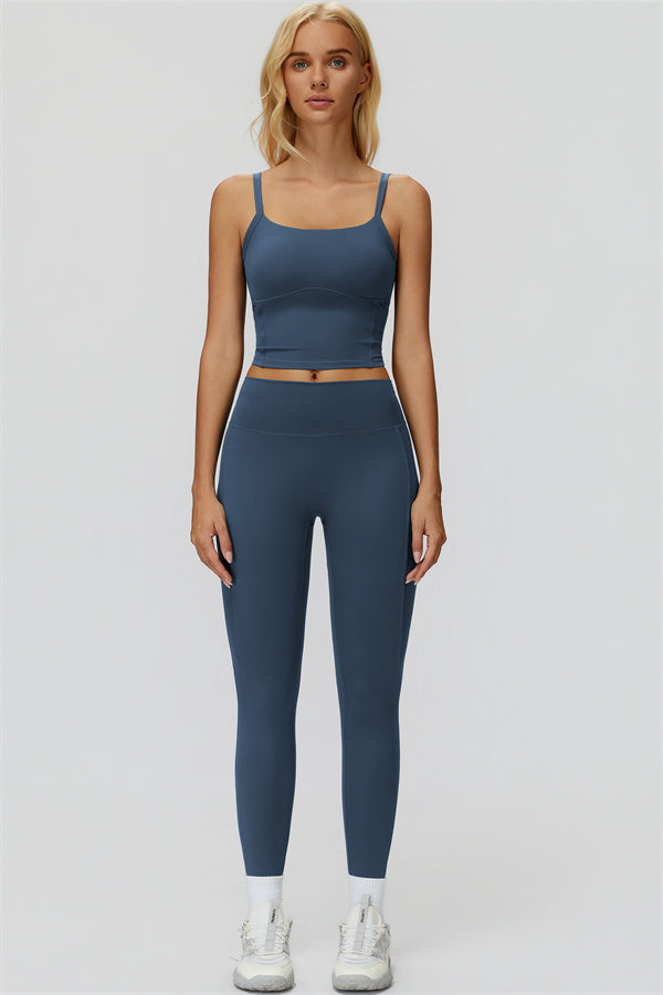 The Fyra Crop Tank
