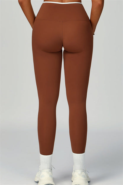 The Quest Sports Bra Leggings 2-Piece Set