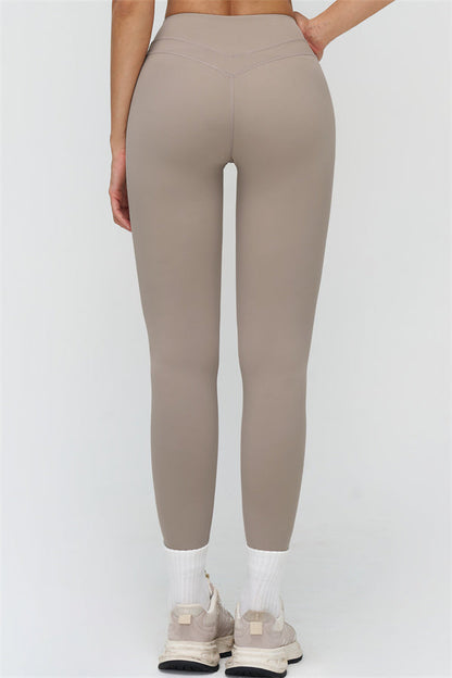 The Stride Crop Top Leggings 2-Piece Set