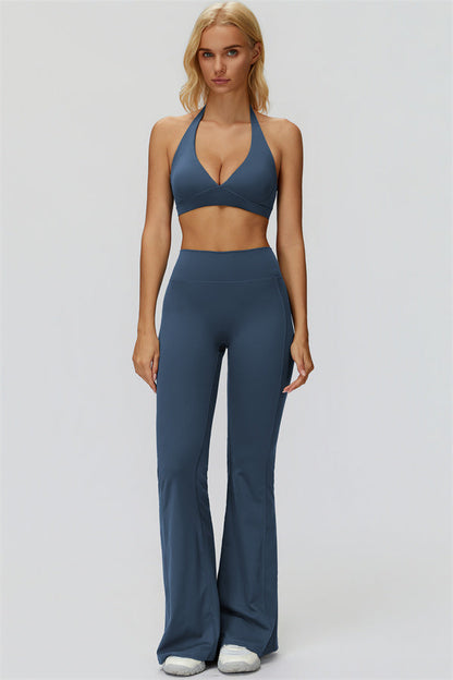 The Fyra Sports Bra Flared Leggings 2-Piece Set