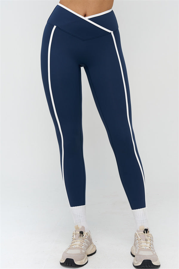 The Crave Contrast Sports Bra Leggings 2-Piece Set