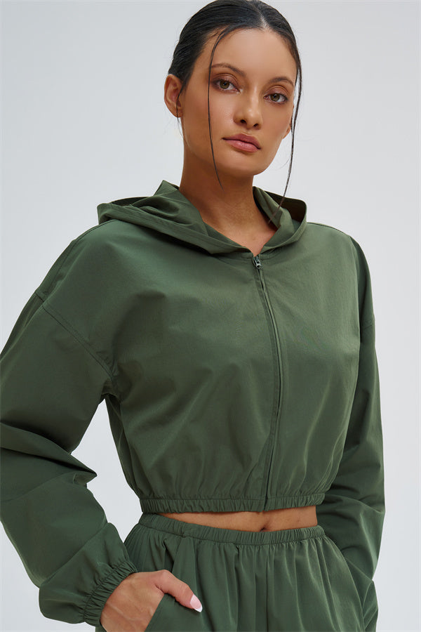 The Svelte UV protection Crop Hoodie Sweatpants 2-Piece Set