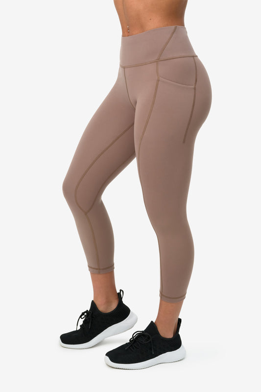 WOMEN'S COMPRESSION CAPRI LEGGINGS (6203)