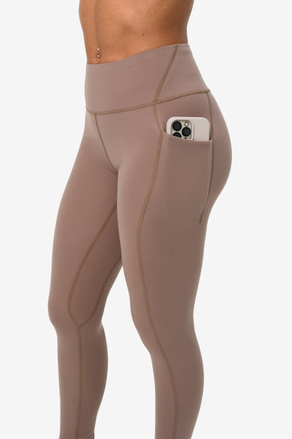 WOMEN'S COMPRESSION CAPRI LEGGINGS (6203)