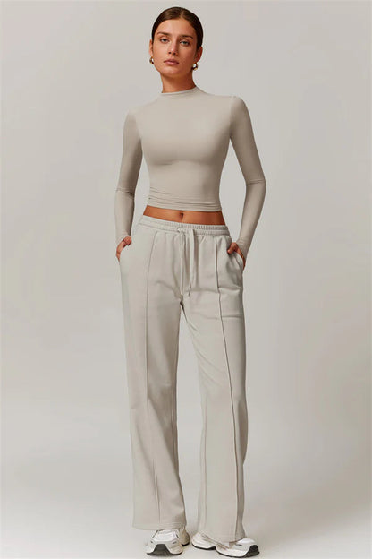 The Motion Crop Top Sweatpants 2-Piece Set