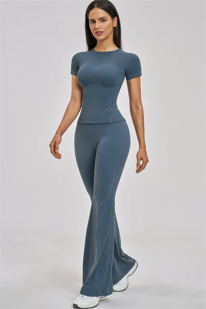 The Zenith T-shirt Flared Leggings 2-Piece Set