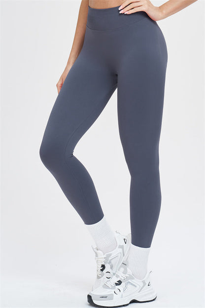 The Whim Sports Bra Leggings 2-Piece Set