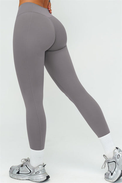 The Lushness Y-Back Sports Bra Leggings 2-Piece Set