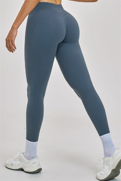 The Zenith Sports Bra Leggings 2-Piece Set