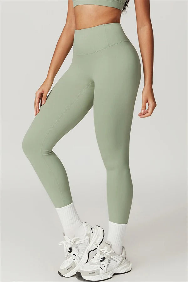 The Eloise Sports Bra Leggings 2-Piece Set