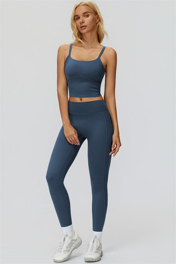 The Fyra Crop Tank Leggings 2-Piece Set