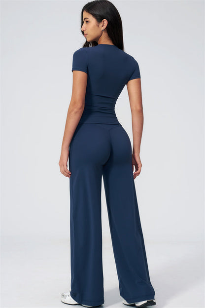 The Dynamic T-shirt Straight Leg Pants 2-Piece Set