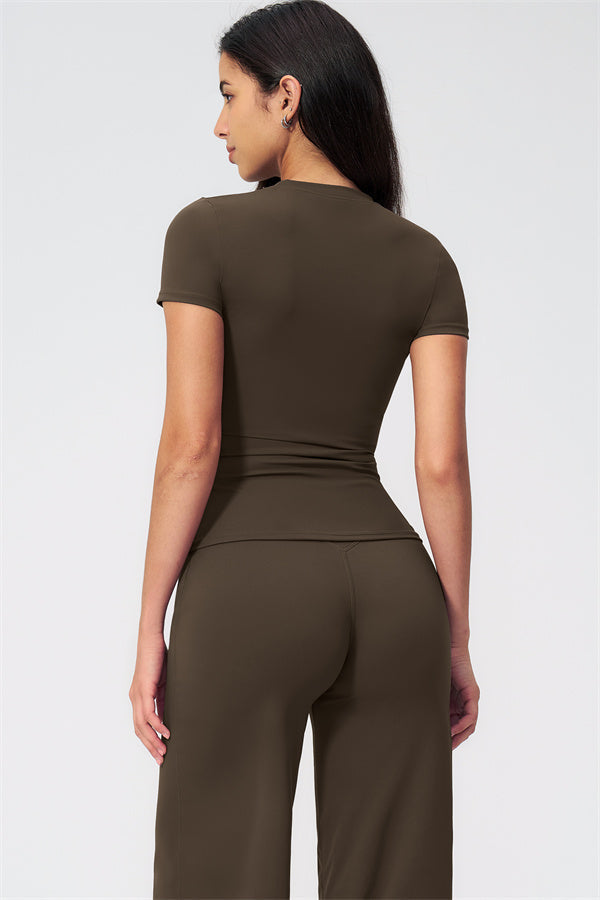 The Dynamic T-shirt Straight Leg Pants 2-Piece Set