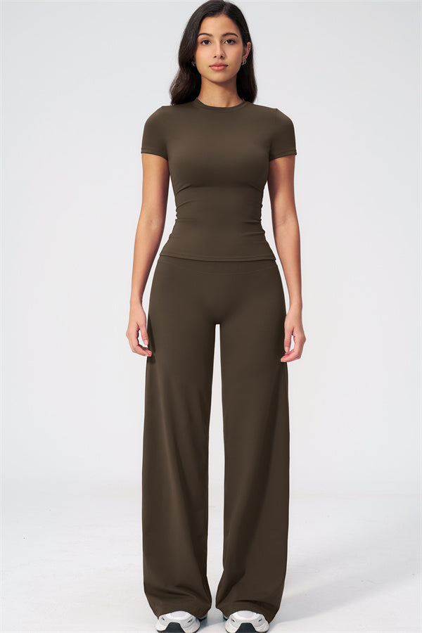 The Dynamic T-shirt Straight Leg Pants 2-Piece Set