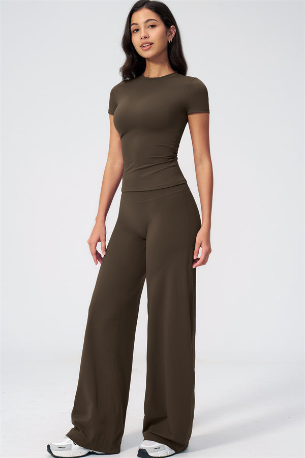The Dynamic T-shirt Straight Leg Pants 2-Piece Set