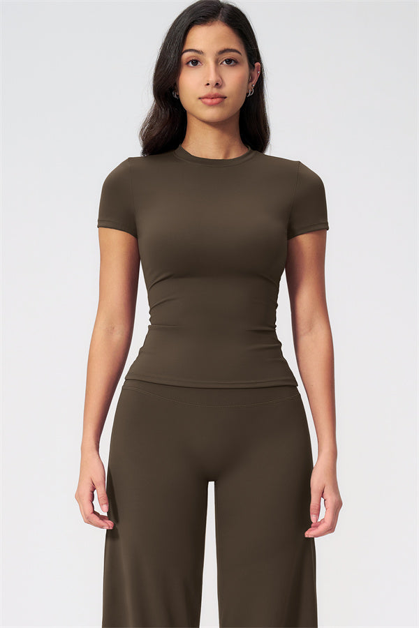 The Dynamic T-shirt Straight Leg Pants 2-Piece Set