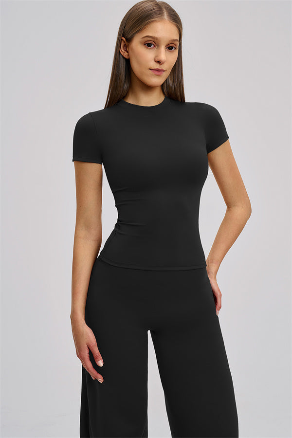 The Dynamic T-shirt Straight Leg Pants 2-Piece Set