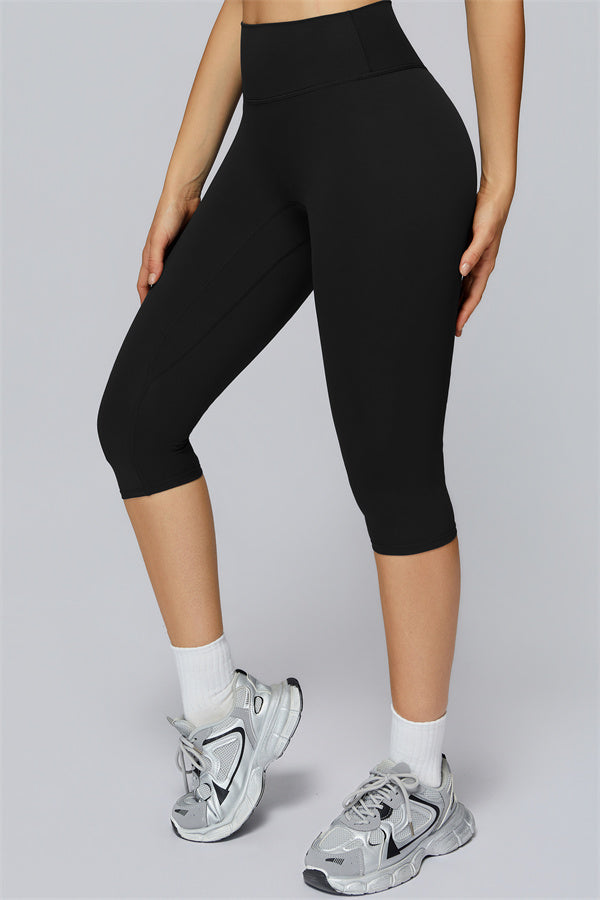 The FlexCore Sports Bra Capri Leggings 2-Piece Set