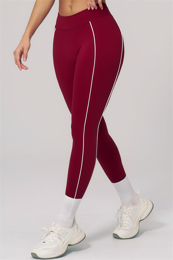 The Clarity Contour Line Sports Bra Leggings 2-Piece Set