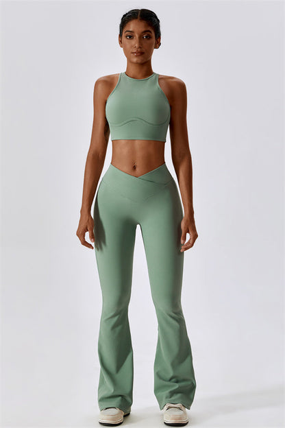 Penelope Sports Bra Flares 2-Piece Set
