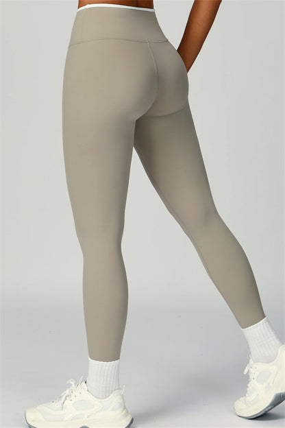 The Quest Sports Bra Leggings 2-Piece Set