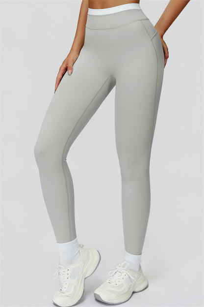 The Canyon Sports Bra Leggings 2-Piece Set