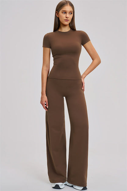 The Dynamic T-shirt Straight Leg Pants 2-Piece Set