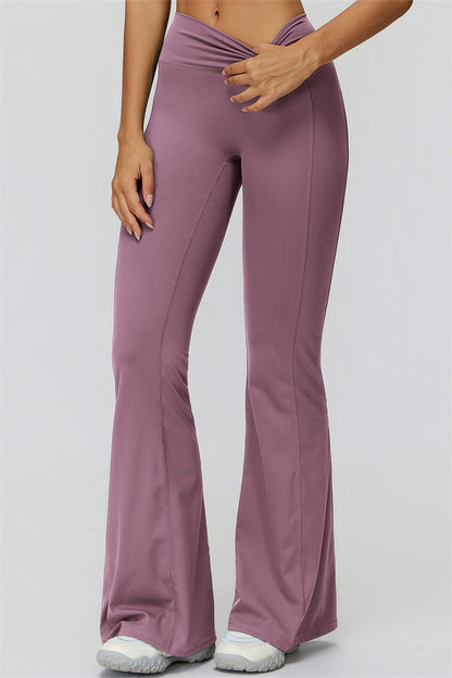 The Fyra Crop Tank Flared Leggings 2-Piece Set