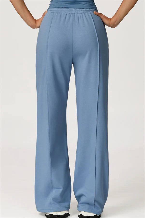 The Motion Crop Top Sweatpants 2-Piece Set