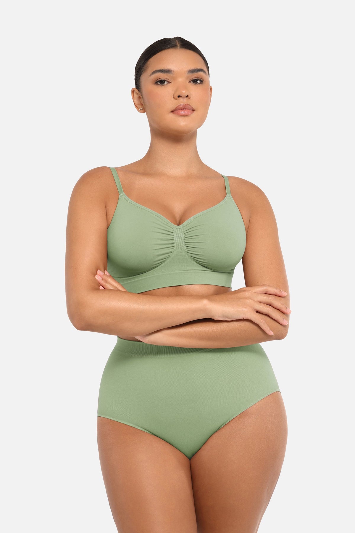Seamless Mid-Waist Tummy Control Peach-Hip Brief