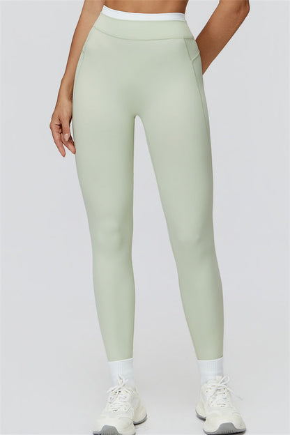 The Canyon Crop Tank Leggings 2-Piece Set