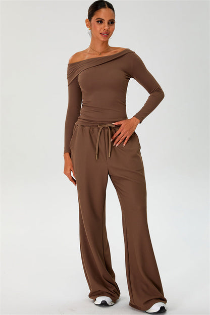 The Rush Off-shoulder T-shirt Sweatpants 2-Piece Set