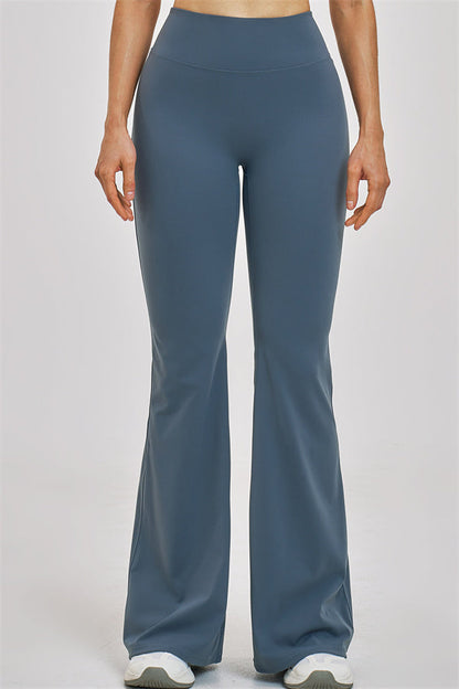 The Zenith Sports Bra Flared Leggings 2-Piece Set