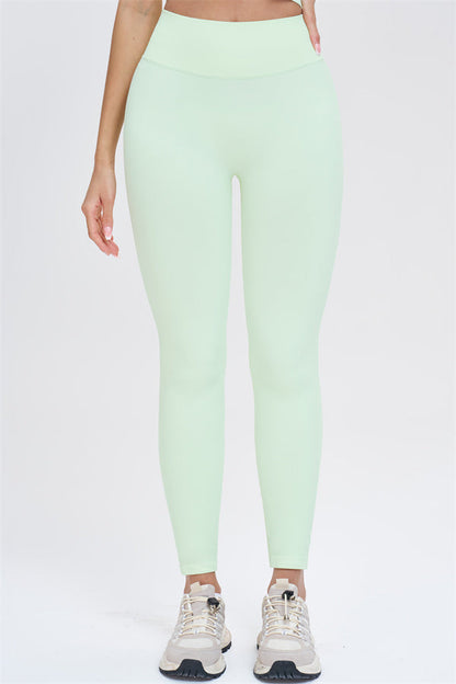 The Whim Sports Bra Leggings 2-Piece Set